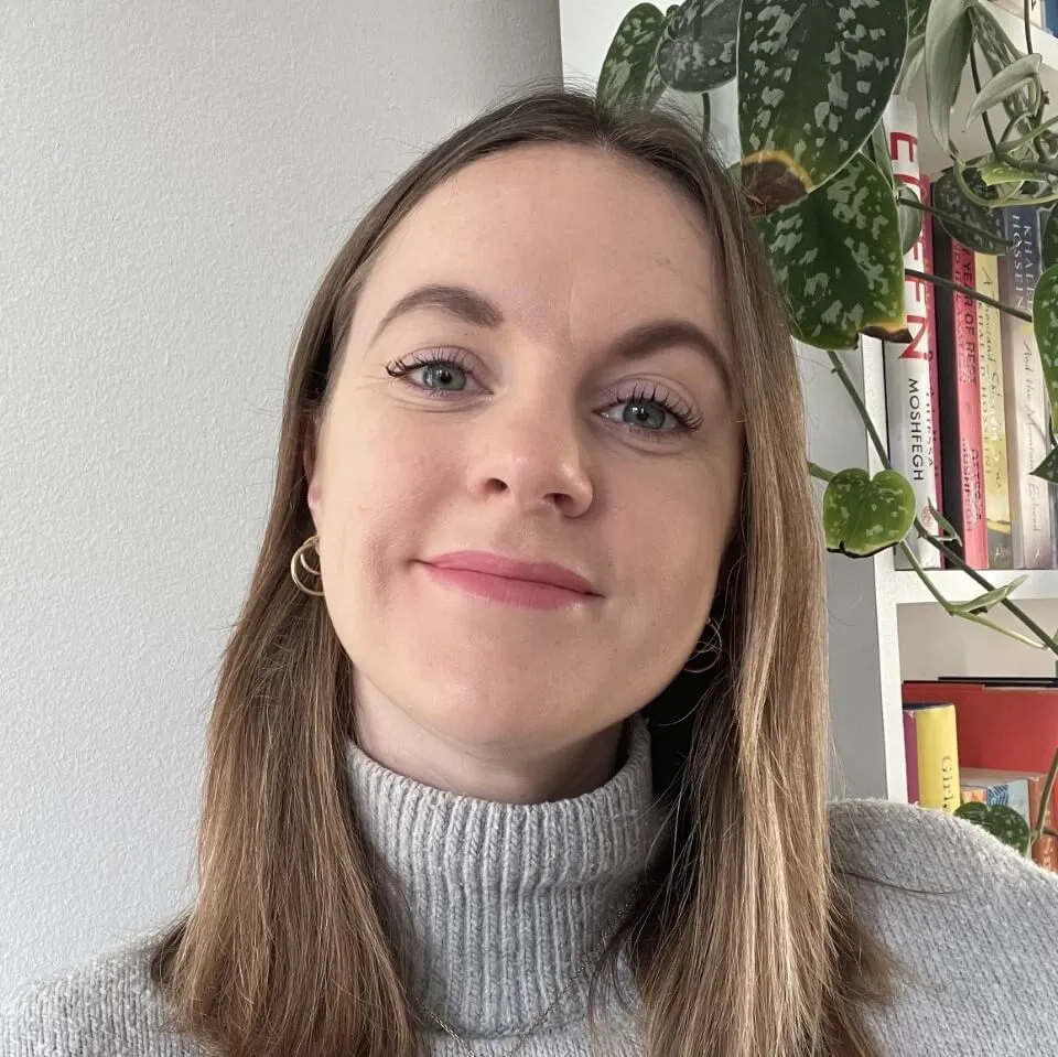 Grace Howourth headshot